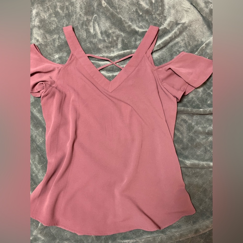 BLU PEPPER
Carri Crossfront Cold Shoulder Blouse